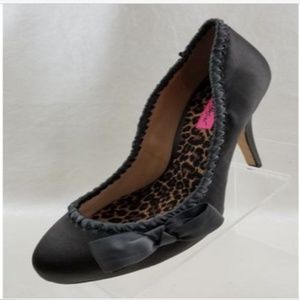 Betsy Johnson Gray Satin Bow High Heels Size 9.5M